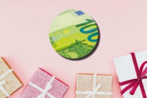 Raddoppia il bonus Natale da 100 euro