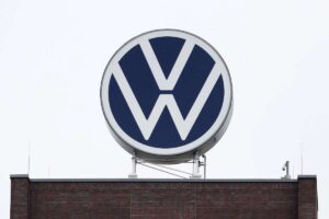 volkswagen costretta a chiudere