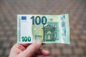 100 euro con il Bonus Natale: quando arrivano?