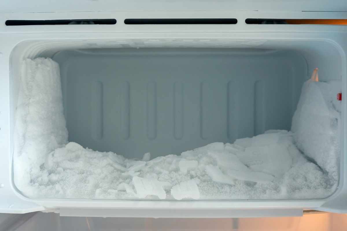 ghiacco eccessivo freezer