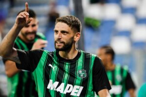 Domenico Berardi esulta con la maglia del Sassuolo