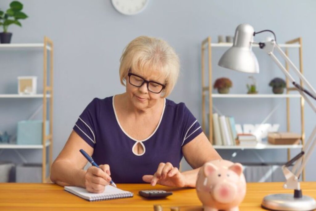 pensionata salvadanaio